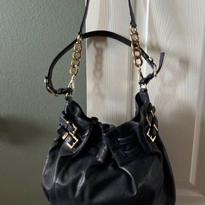 PRICE DROP🤑- Michael Kors leather shoulder bag